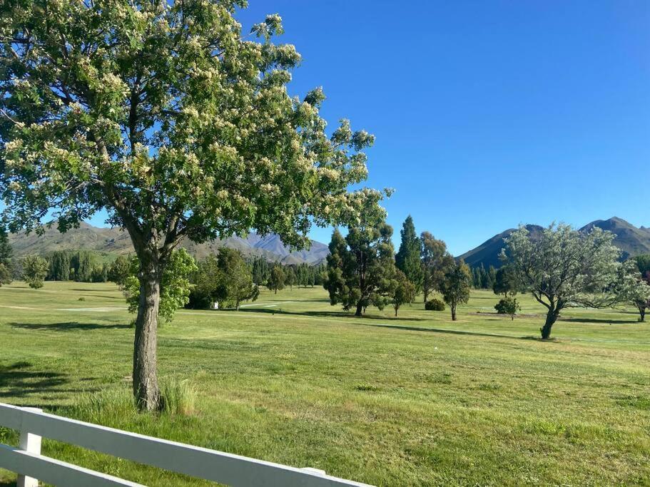 Otematata Unit A9, Adorable Holiday Unit With Stunning Views מראה חיצוני תמונה